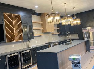 2130 E Lombard St, Baltimore, MD 21231