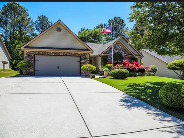 1521 Dillard Heights Dr, Bethlehem, GA 30620