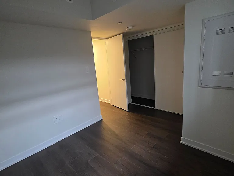 28 Green Gardens Blvd #BASEMENT — Photo 5
