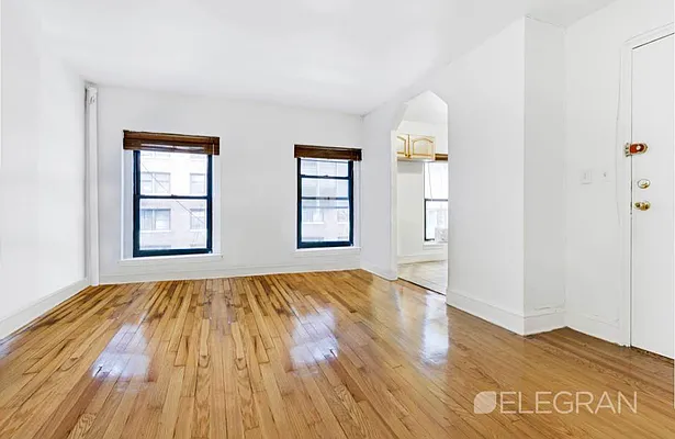 Rented by (Legacy) Elegran | media 19