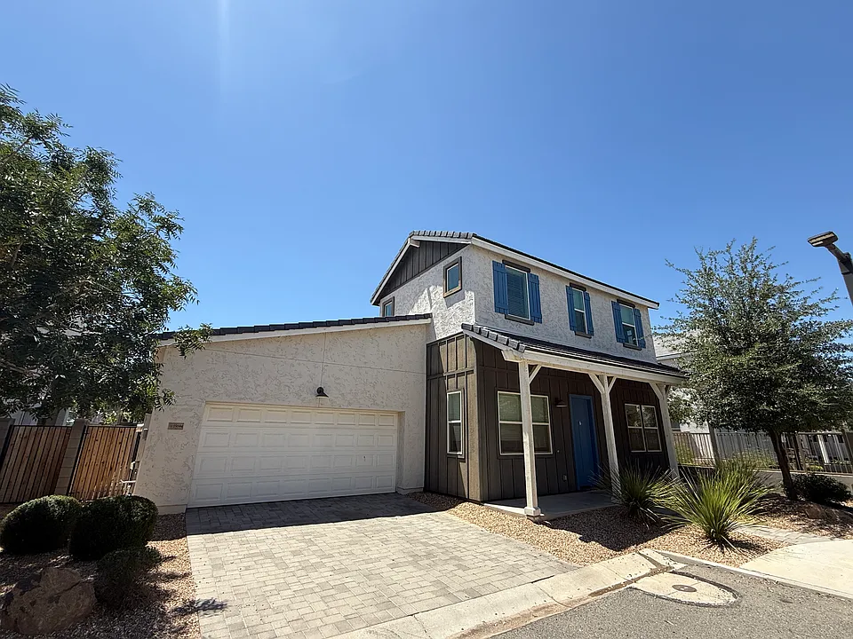 15694 W Melvin St