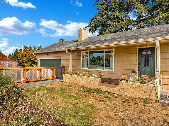 3rd image of 1327 Sea Ridge Ln