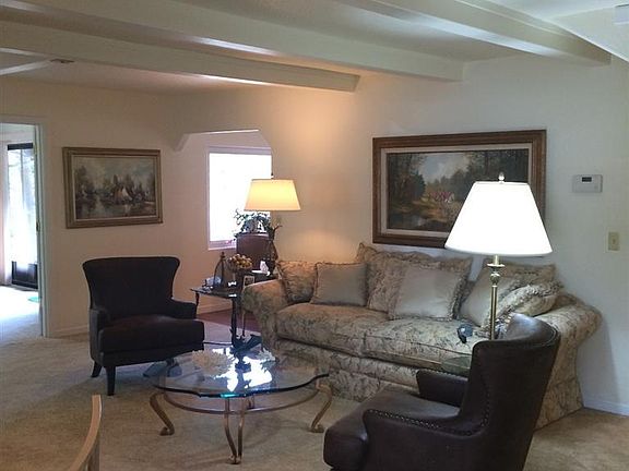 4th image of 405 Sky Crest Dr