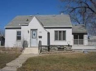 215 E James St, Paynesville, MN 56362