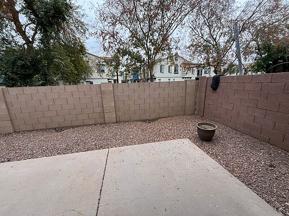 5th image of 5319 S Mitchell Dr