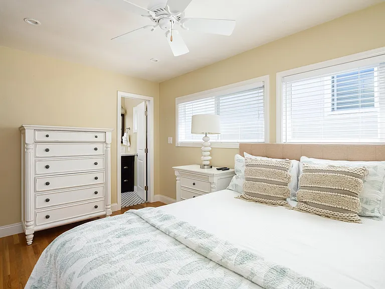833 Isthmus Ct — Photo 11