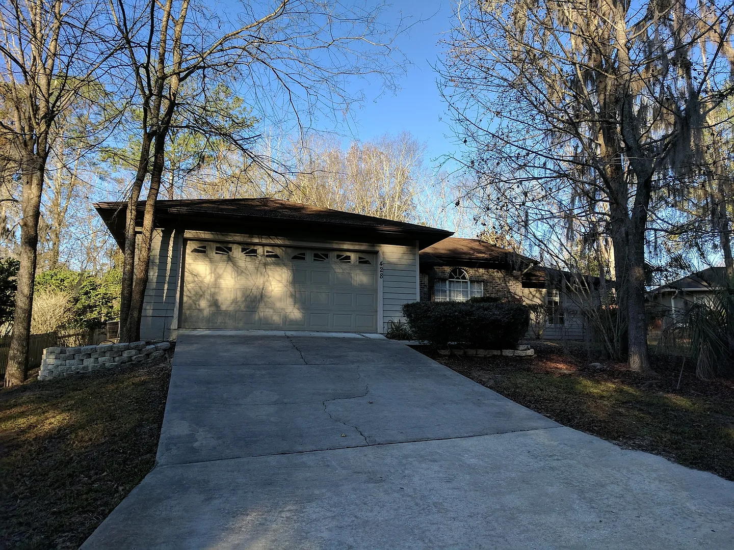 Hamilton Pond single family home — Photo 1