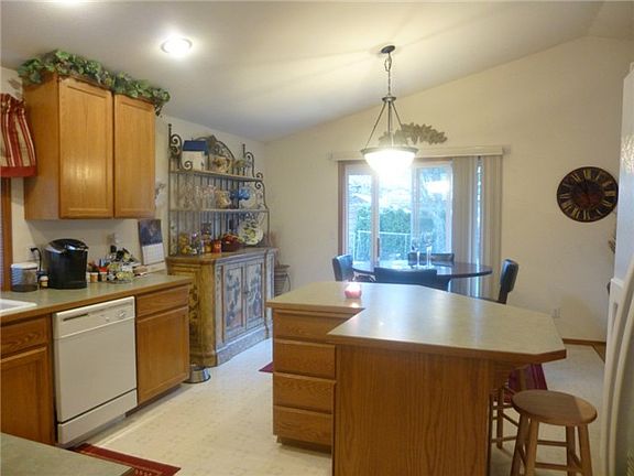 4th image of 14629 24th Ave E