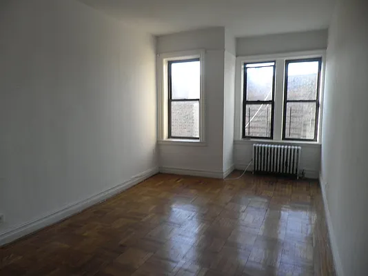 Rented by Bohemia Realty Group | media 13