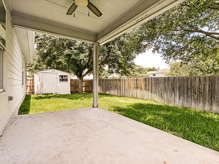 16302 Amberly Ct — Photo 22