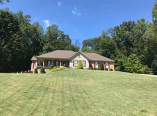 6306 Oak Valley Dr, Louisville, KY 40214