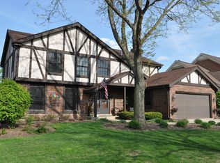 2631 N Haddow Ave, Arlington Heights, IL 60004