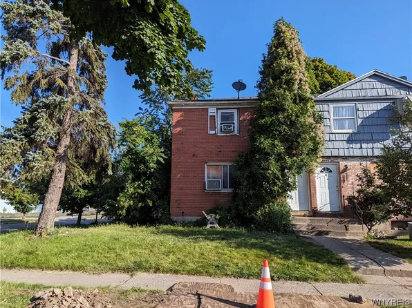 2 Bennett Vlg, Buffalo, NY 14214