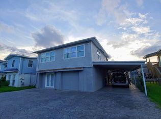 76 Bayou Vista Dr, Hitchcock, TX 77563