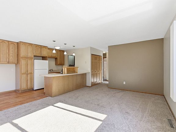 3rd image of 745 Griffin Ct #735A
