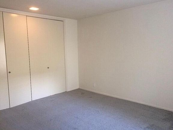 2nd image of 231 N La Peer Dr APT 203