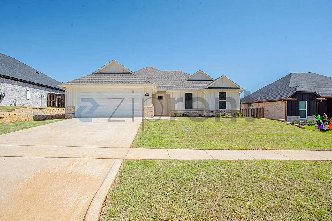 4 bed, 1803 sqft, $2,500 — Photo 2