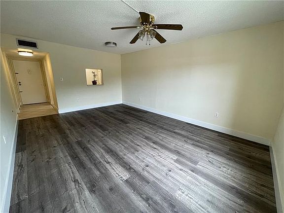 3rd image of 4324 NW 9th Ave APT 6-2A