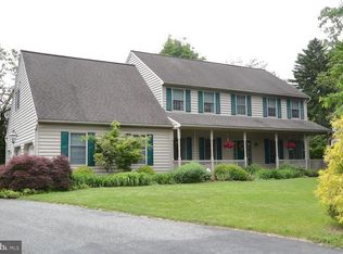 206 Poplar St, Mount Joy, PA 17552