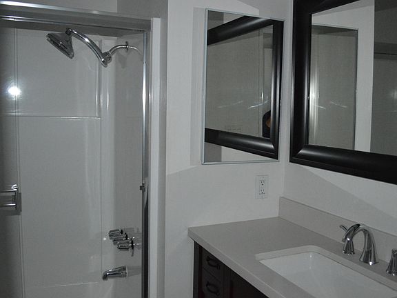 4th image of 1441 Manhattan Beach Blvd #A1