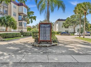 7400 NW 17th St APT 204, Plantation, FL 33313