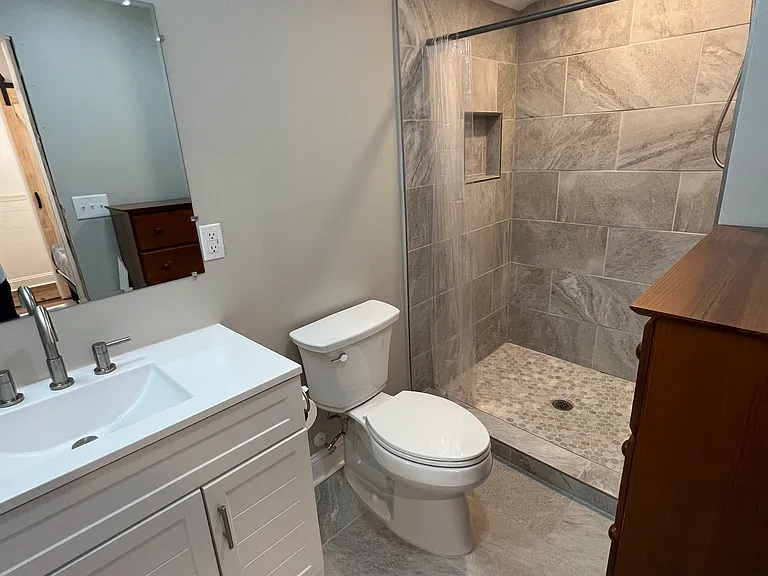 Owner's Suite Bathroom