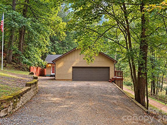 2nd image of 1424 Big Cove Rd