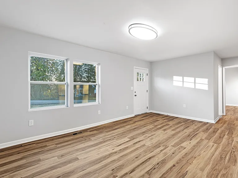 2127 Garfield Ave — Photo 15