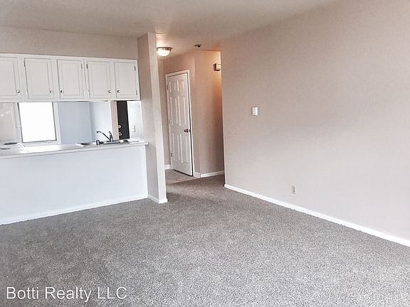 5th image of 1602 E State St APT 10