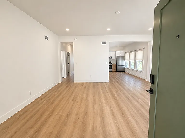 606 N Normandie Ave #606 — Photo 4