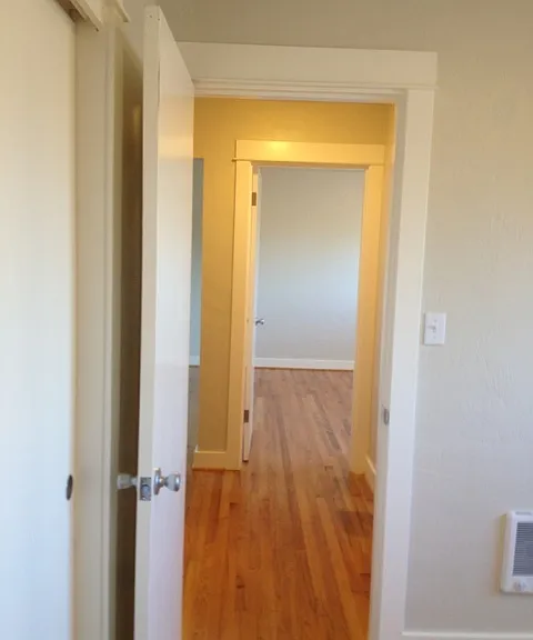 Lombardy Apartments — Photo 38