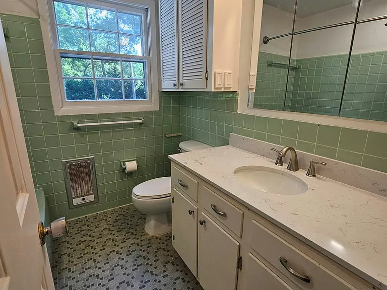7 Park Dr — Photo 18
