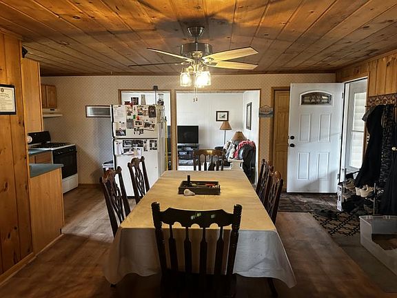 4th image of 3686 W Oak Rd