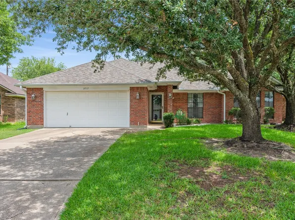 3717 Brighton Dr, Bryan, TX 77802