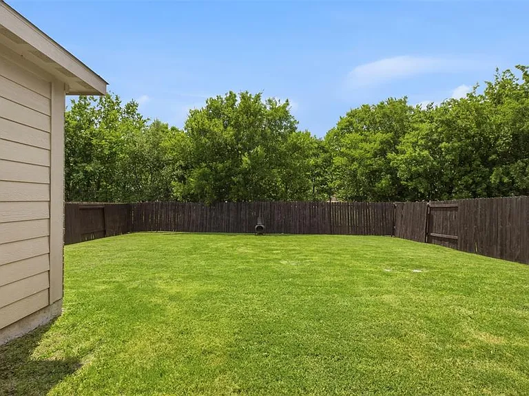 230 Silverleaf Dr — Photo 21