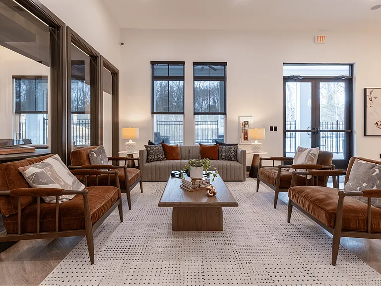Arden Pines Luxury Apartments — Photo 12