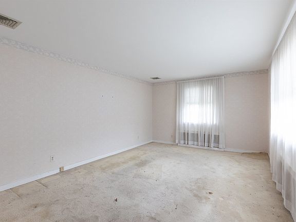 4th image of 52 Keating St