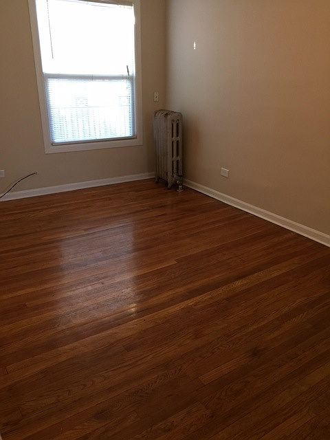 1st image of 1342 1/2 W Argyle St APT 3E
