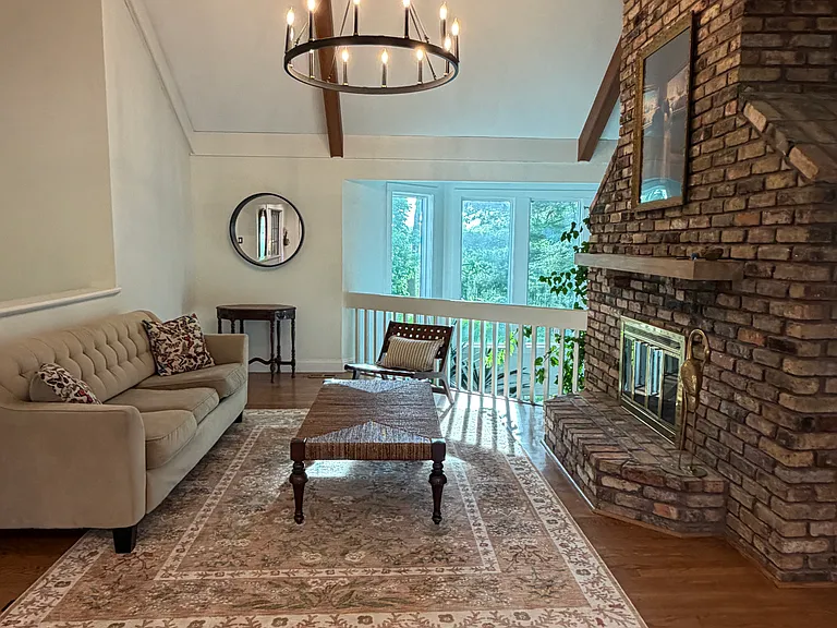 477 Hunters Hill Dr — Photo 11