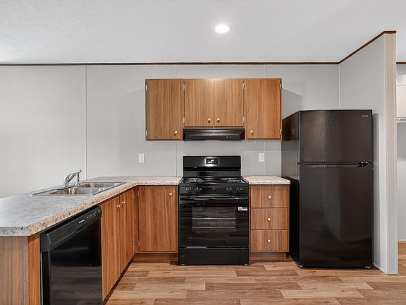 3rd image of 852 Mason Town Rd #41