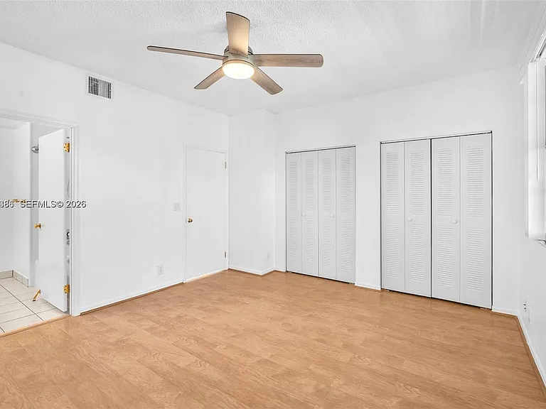 800 Sorrento Dr #2 — Photo 26