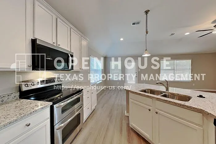 1017 Cutting Horse Dr — Photo 6