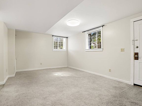 5th image of 2917 E 14th Ave