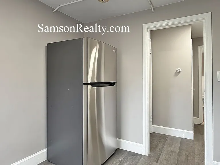 41 Jenckes St #3 — Photo 2