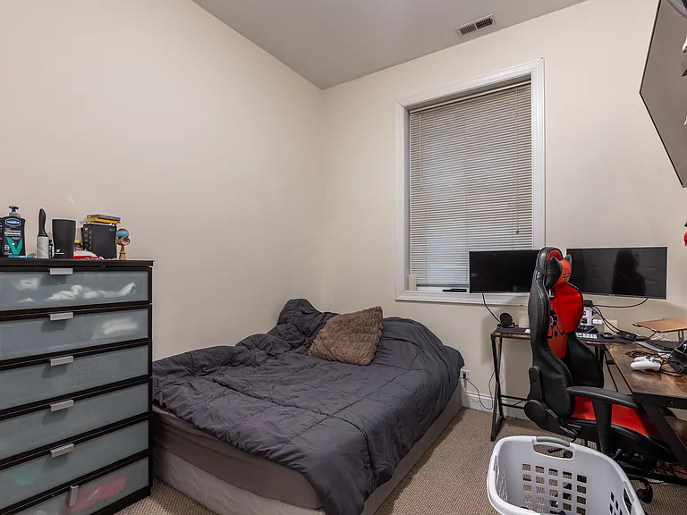 1355 W Augusta Blvd #201 — Photo 4