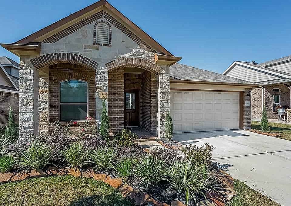 1st image of 220 Morgan Isle Ln