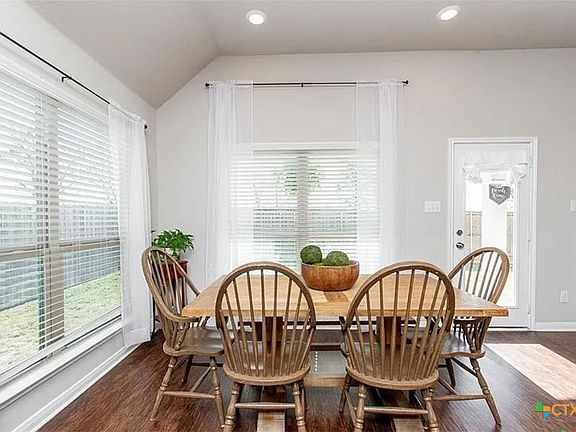 3rd image of 1107 Lilac Ledge Dr