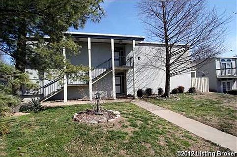 2nd image of 1935 Gardiner Ln APT D46