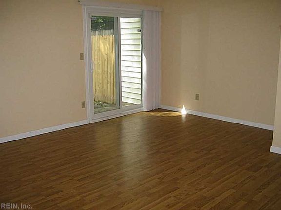 5th image of 5515 Amhurst Ct