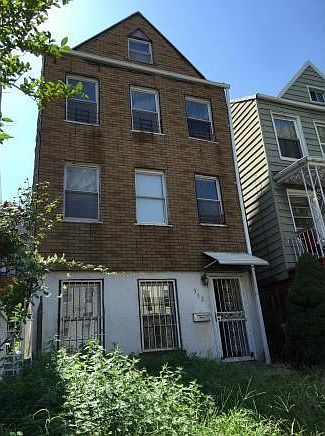 2nd image of 342 43rd St